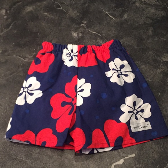 🎉Host Pick🎉The Original FLAPHAPPY Swim 🏊‍♂️ Diaper Trunks - Picture 1 of 5